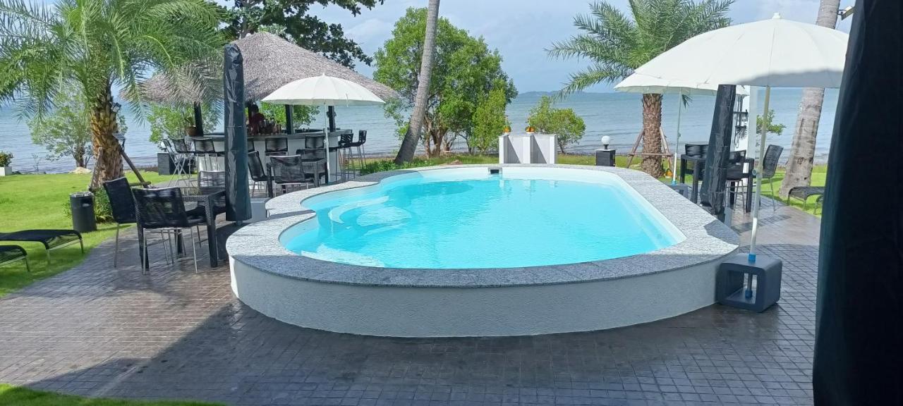 Beachfront Pool Villa And Apartment Koh Chang Exteriör bild